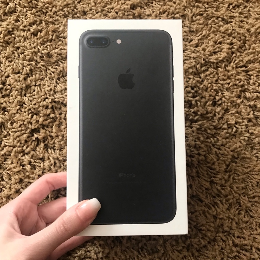 iPhone 7 Plus box